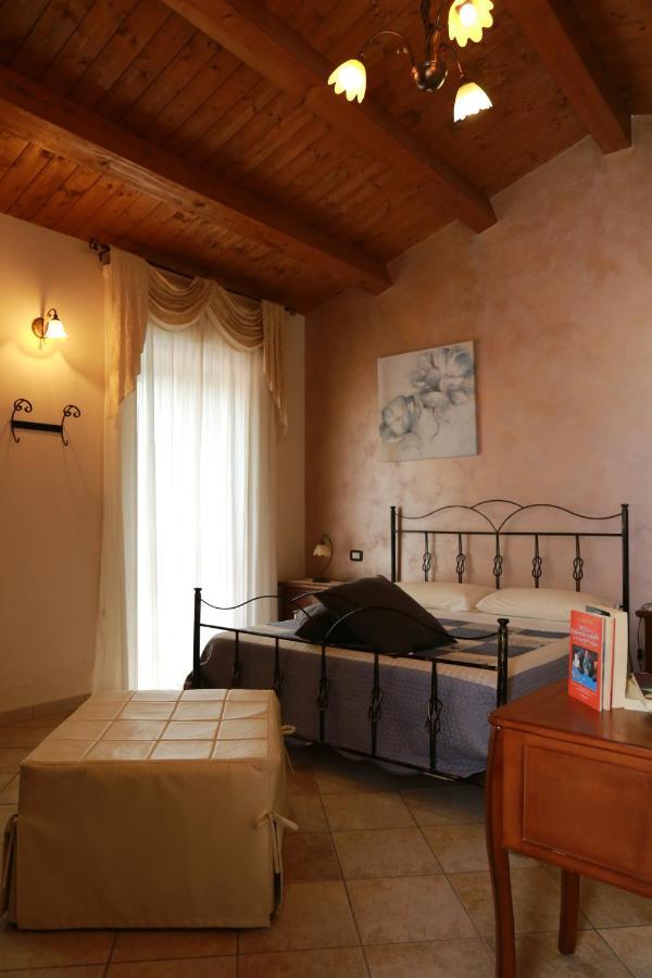 Agriturismo Casa Della Nonna 모르마노 외부 사진